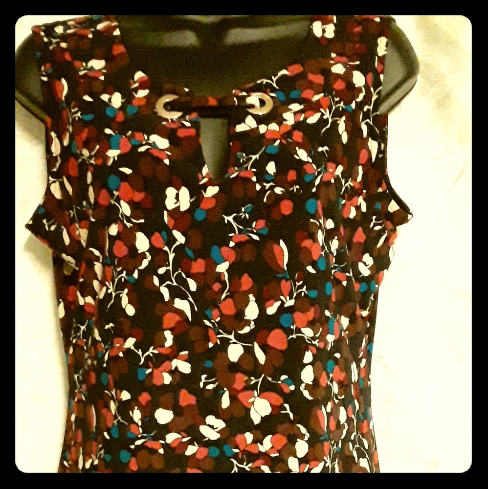 Tommy Hilfiger Women's  Short Sleeved Blou…
